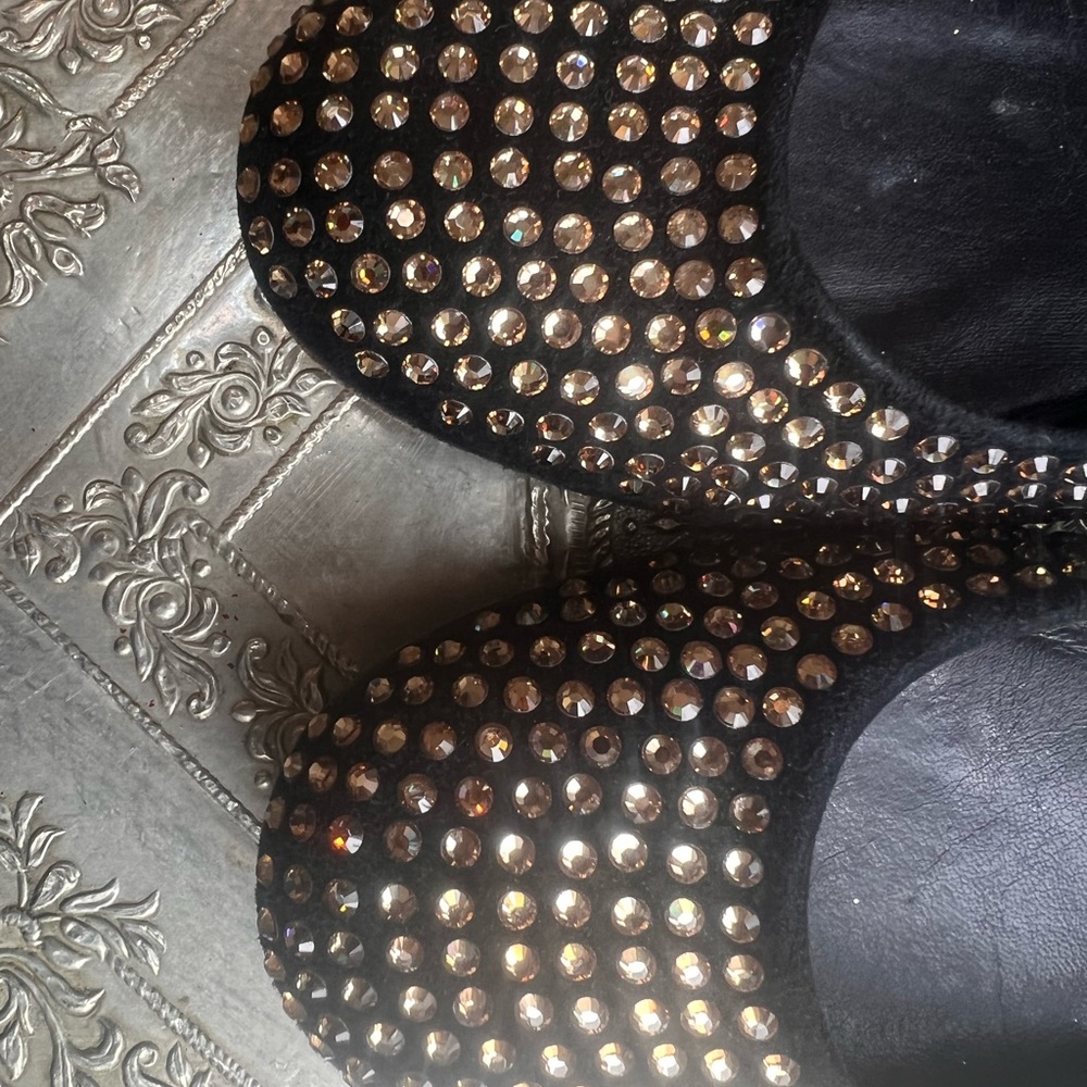 Giuseppe Zannoti Black and Gold Studded Women's Flats. - Picture 12 of 13